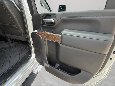 Used 2022 Chevrolet Silverado 2500 High Country w/ LPO, Dark Essentials Package AWD/4WD image 33