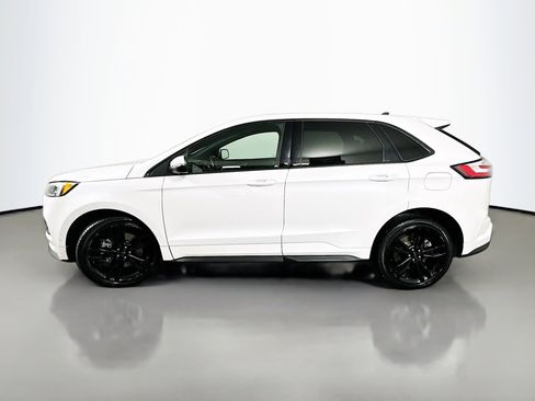 Used 2020 Ford Edge ST w/ Equipment Group 401A image 4