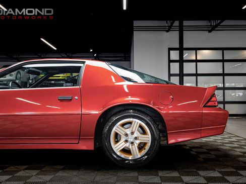 Used 1989 Chevrolet Camaro IROC-Z RWD image 12