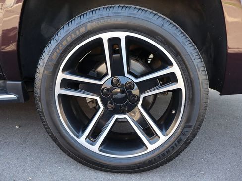 Used 2020 Chevrolet Suburban Premier AWD/4WD image 44