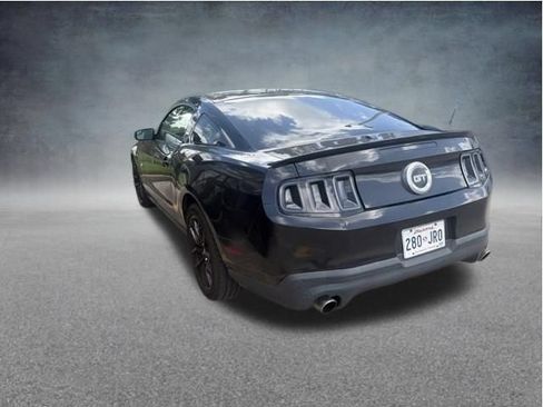 Used 2011 Ford Mustang GT Premium w/ Comfort Pkg RWD image 8