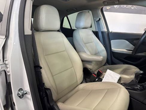 Used 2019 Buick Encore Essence w/ Experience Buick Package AWD/4WD image 13