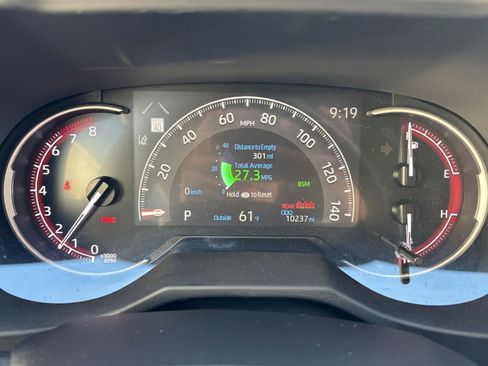 Used 2025 Toyota RAV4 XLE image 50