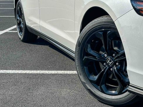 New 2025 Honda Accord SE image 3