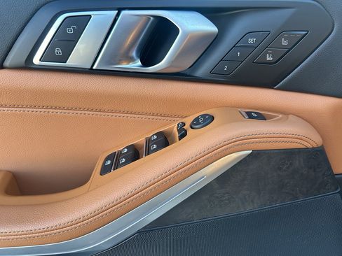 Used 2022 BMW X5 sDrive40i w/ M Sport Package image 27