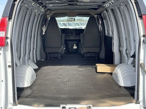 New 2025 GMC Savana 2500 Extended w/ Driver Convenience Package RWD image 26