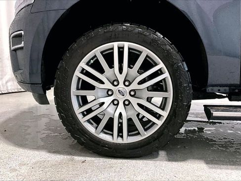 Used 2023 Ford Expedition Max Platinum AWD/4WD image 6