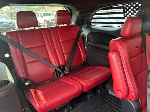 Used 2018 Dodge Durango R/T w/ Technology Group AWD/4WD image 10