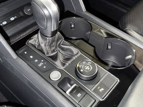 Used 2023 Volkswagen Atlas SE image 22