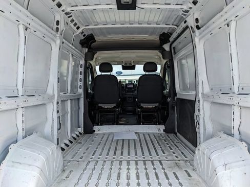 Used 2024 RAM ProMaster 2500 w/ Convenience Group FWD image 13