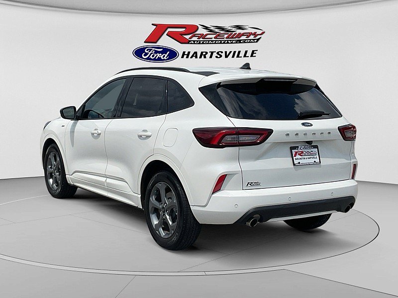 Used 2023 Ford Escape ST-Line w/ Tech Pack #1 FWD image 6