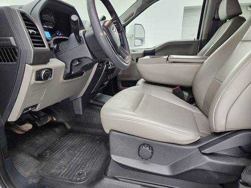 Used 2022 Ford F250 XL w/ STX Appearance Package image 8