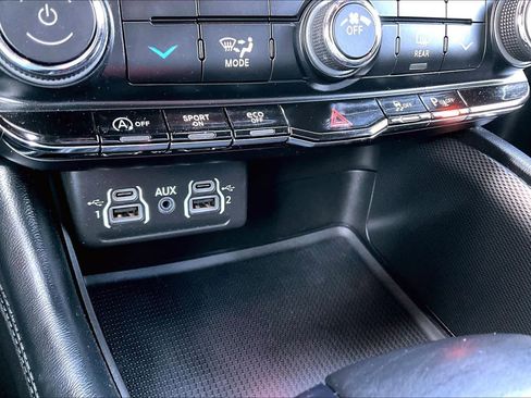 Used 2021 Dodge Durango GT w/ Blacktop Package RWD image 35