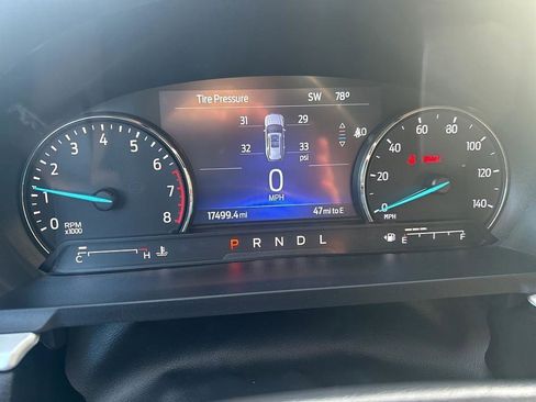 Used 2022 Ford Explorer XLT w/ Equipment Group 202A image 12