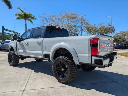 New 2026 Ford F250 Lariat w/ Black Appearance Package image 4