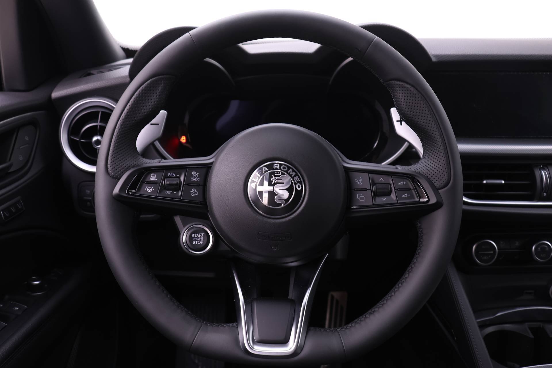New 2026 Alfa Romeo Stelvio Sprint w/ Convenience Package AWD/4WD image 15