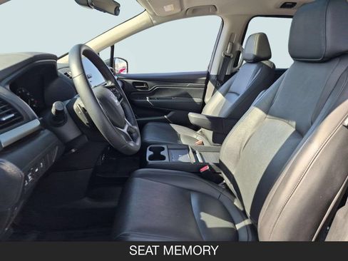 Used 2025 Honda Odyssey EX-L image 14
