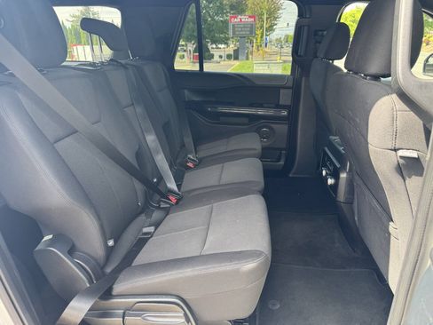 Used 2018 Ford Expedition Max XL AWD/4WD image 15