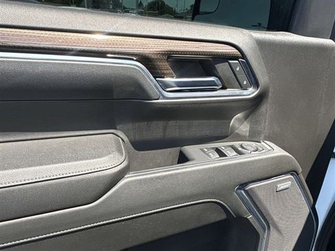 Certified 2024 Chevrolet Silverado 1500 LT Trail Boss w/ Convenience Package II AWD/4WD image 23