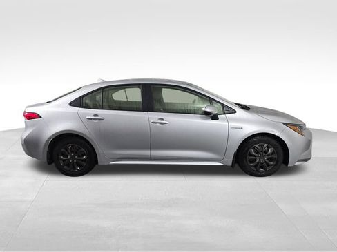 Used 2020 Toyota Corolla LE image 8