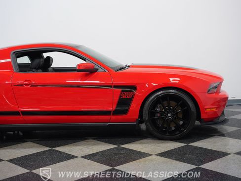 Used 2012 Ford Mustang Boss 302 w/ Boss 302 Accessory Pkg RWD image 28