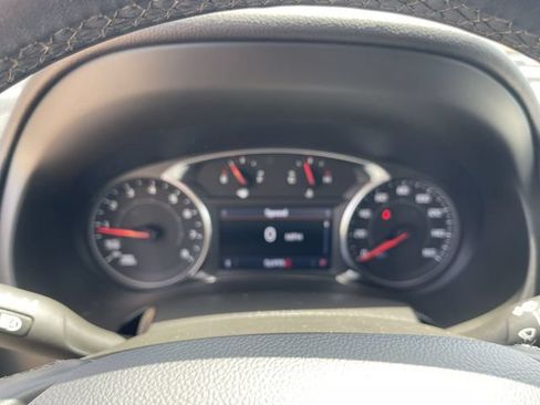 Used 2023 GMC Terrain SLT AWD/4WD image 18