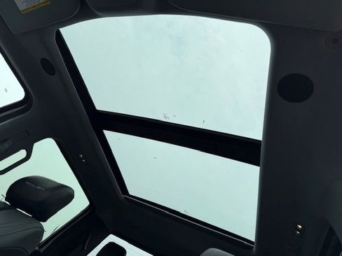 New 2025 Ford F250 Lariat w/ Lariat Ultimate Package image 38