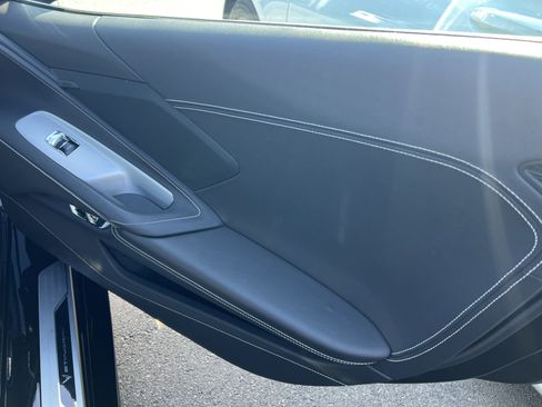 Used 2022 Chevrolet Corvette Stingray Coupe w/ Z51 Performance Package RWD image 15