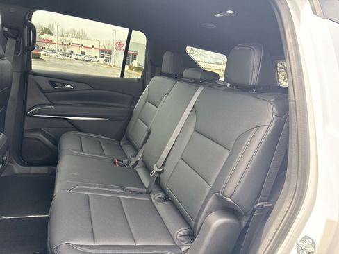 New 2026 Chevrolet Traverse LT w/ Driver Confidence Package image 19