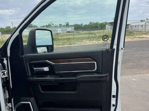 Used 2023 RAM 2500 Laramie AWD/4WD image 33