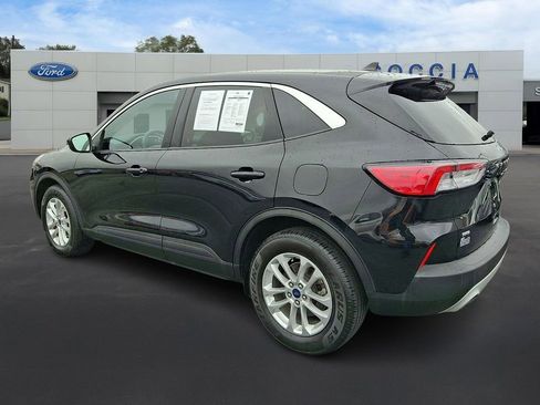 Certified 2020 Ford Escape SE image 6