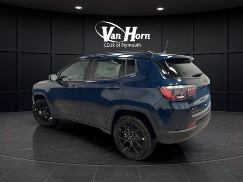 New 2026 Jeep Compass Latitude AWD/4WD image 5