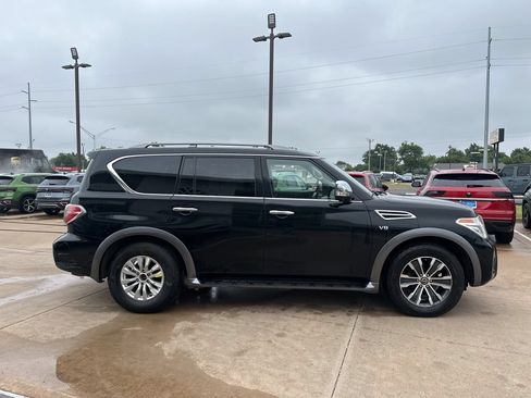 Used 2020 Nissan Armada SL w/ Premium Package AWD/4WD image 4