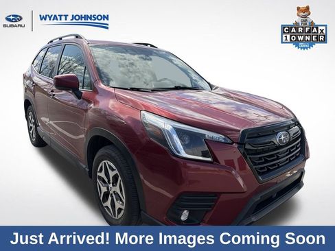 Used 2024 Subaru Forester Premium image 10