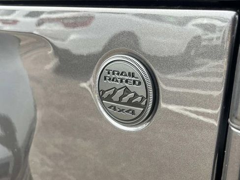 New 2025 Jeep Gladiator Sport image 33