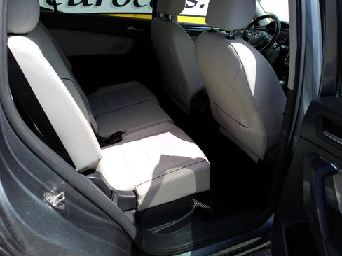 Used 2019 Volkswagen Tiguan SEL Premium AWD/4WD image 28
