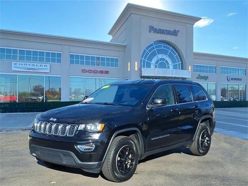 Certified 2020 Jeep Grand Cherokee Laredo image 1