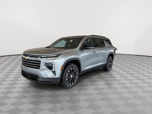 New 2026 Chevrolet Traverse LT w/ Sun and Wheel Package image 5