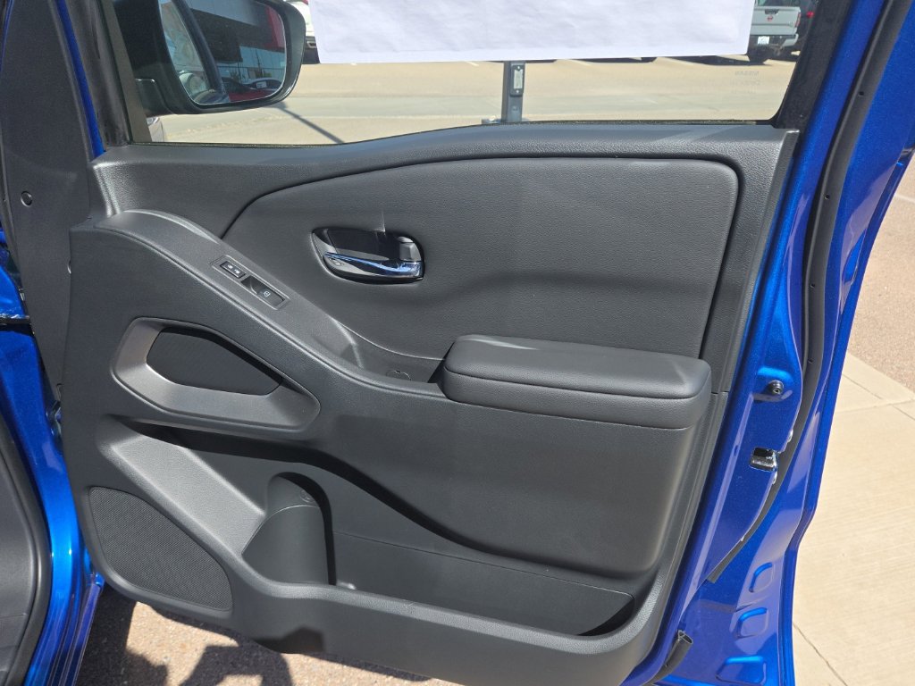 New 2027 Nissan Frontier SV w/ All-Weather Content Package RWD image 11