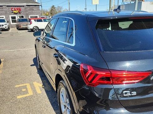 Used 2021 Audi Q3 2.0T Premium w/ Convenience Package AWD/4WD image 6