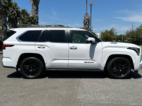 Used 2024 Toyota Sequoia SR5 w/ SR5 Premium Package AWD/4WD image 2