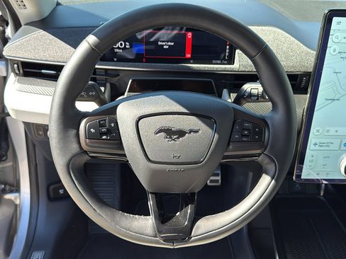 Used 2021 Ford Mustang Mach-E Premium image 15