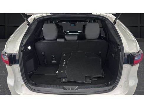 Used 2024 MAZDA CX-90 3.3 Turbo w/ Premium Plus Pkg image 28