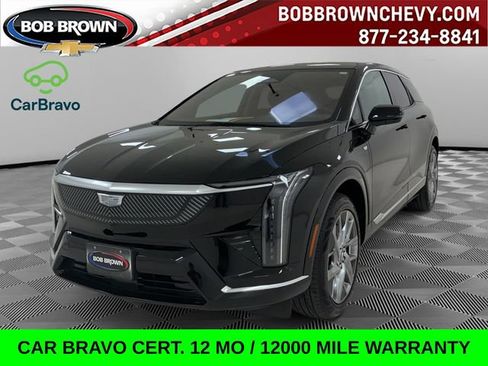 Certified 2025 Cadillac Optiq Luxury 2 w/ LPO, Floor Liner Package AWD/4WD image 1