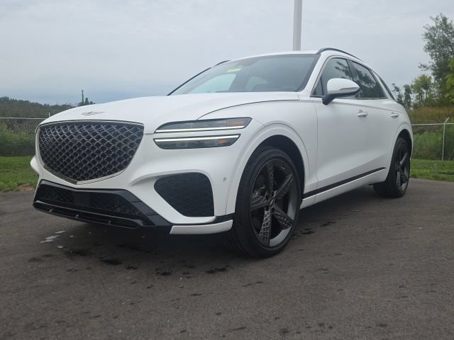 Used 2022 Genesis GV70 3.5T Sport w/ Sport Prestige Package AWD/4WD image 2