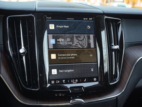 Used 2023 Volvo XC60 B5 Ultimate image 22