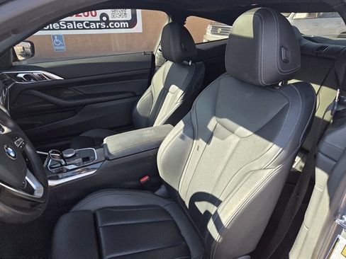 Used 2023 BMW 430i xDrive Coupe w/ Premium Package image 9