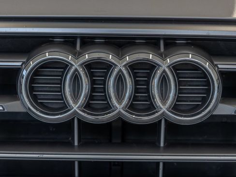 Used 2018 Audi Q5 2.0T Premium Plus AWD/4WD image 5