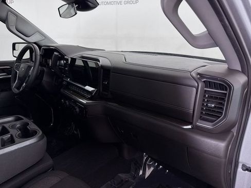 Used 2024 Chevrolet Silverado 1500 RST w/ Z71 Off-Road Package AWD/4WD image 30