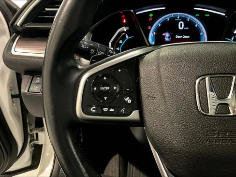 Used 2019 Honda Civic Touring image 11